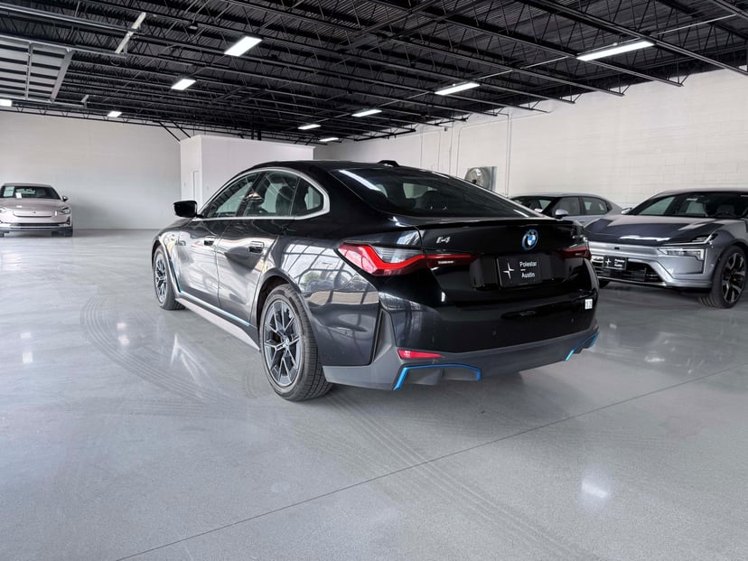 2023 BMW i4 - Image 2