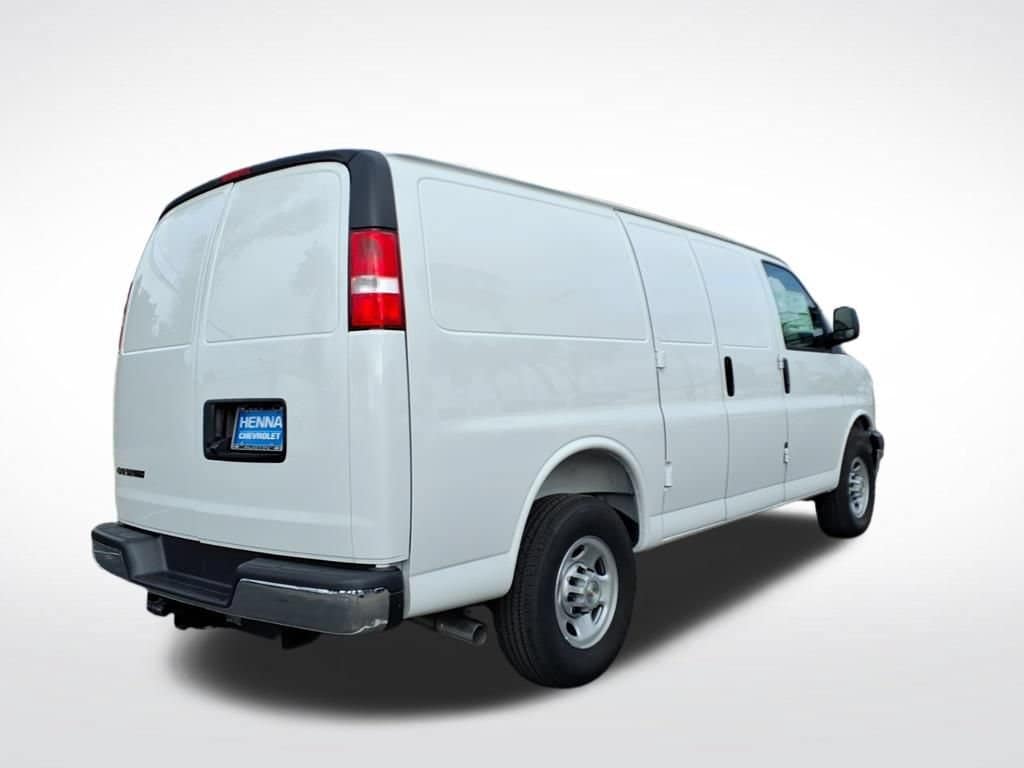 2026 Chevrolet Express - Image 1