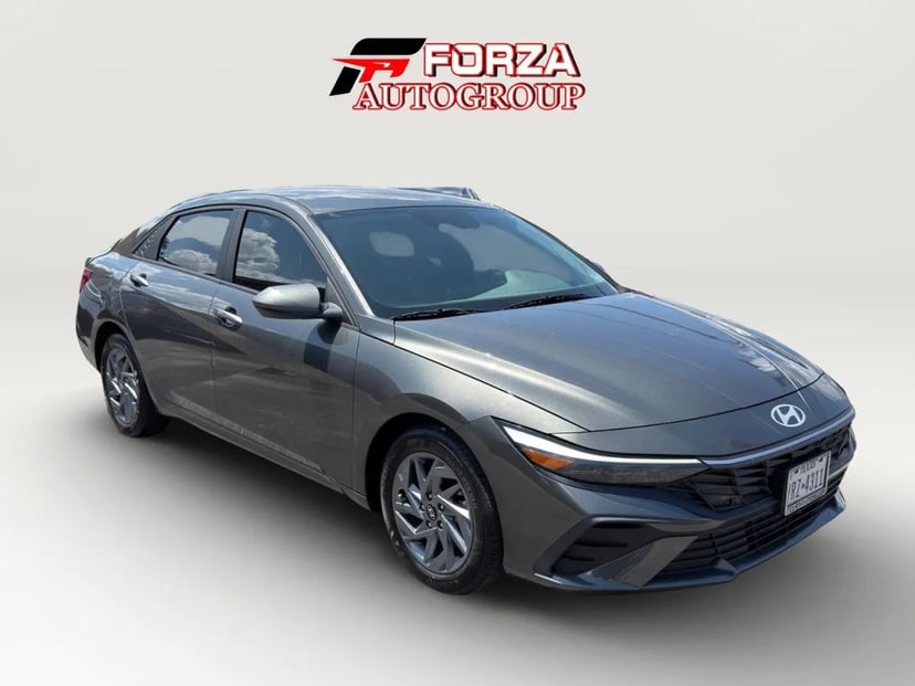 2024 Hyundai Elantra - Image 1