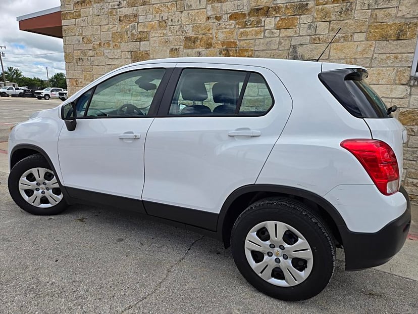 2016 Chevrolet Trax - Image 3