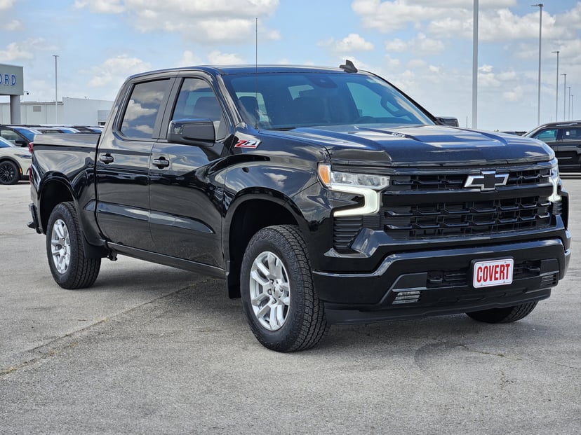 2026 Chevrolet Silverado - Image 2