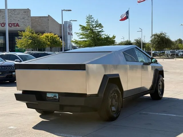 2026 Tesla cybertruck - Image 2