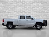 2019 Chevrolet Silverado - Preview 4