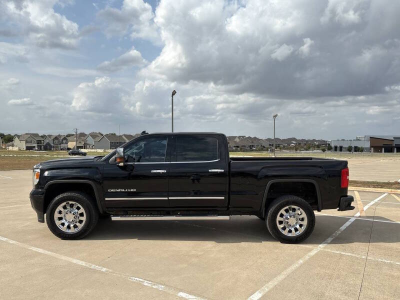 2017 GMC Sierra 2500HD - Image 1