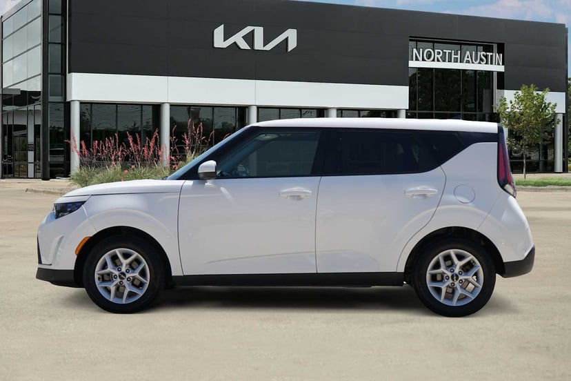 2024 Kia Soul - Image 2