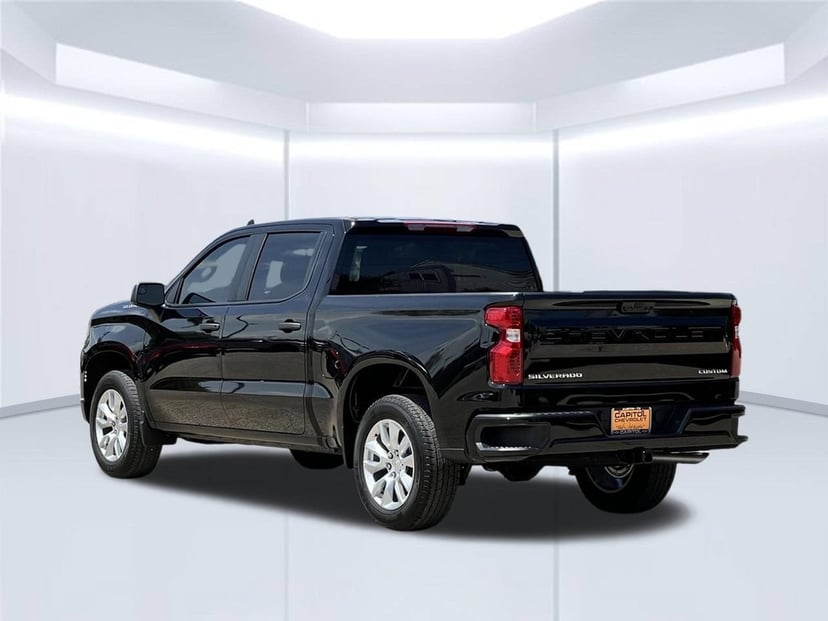 2026 Chevrolet Silverado 1500 - Image 1