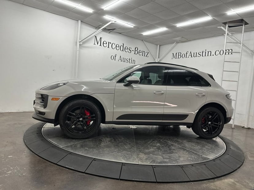 2021 Porsche Macan - Image 1