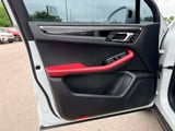 2023 Porsche Macan - Preview 8