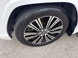 2023 Lexus LX - Preview 8