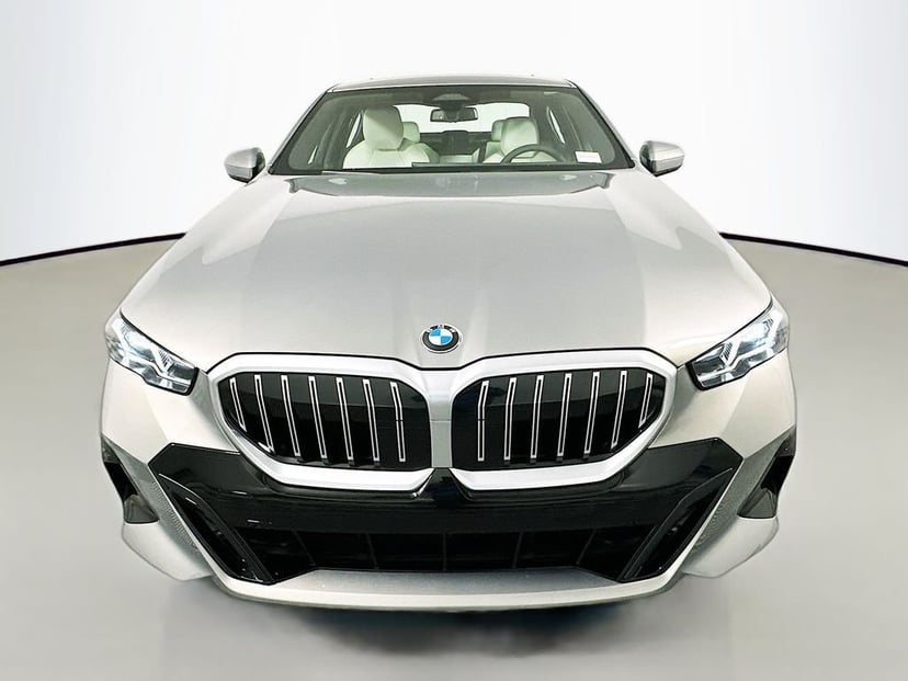2026 BMW 5-series - Image 2