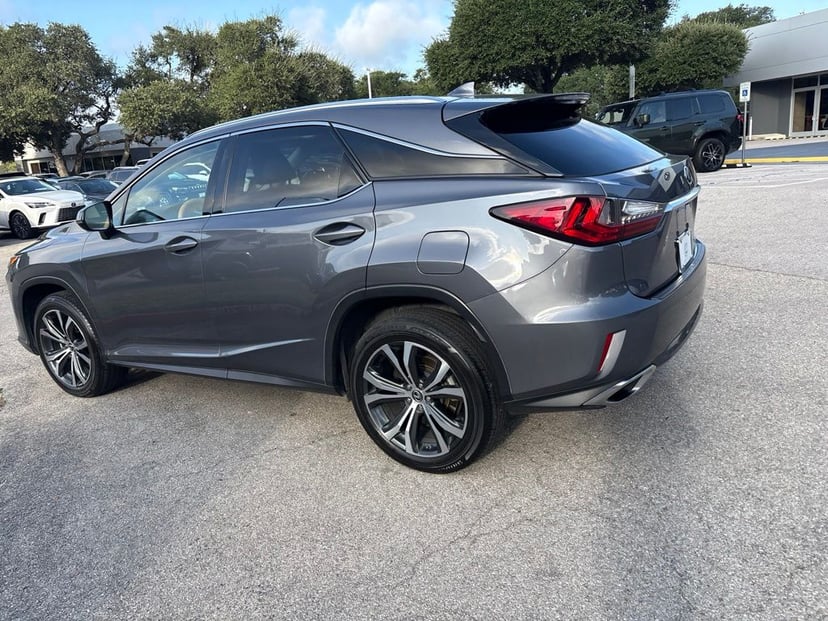 2019 Lexus RX - Image 2