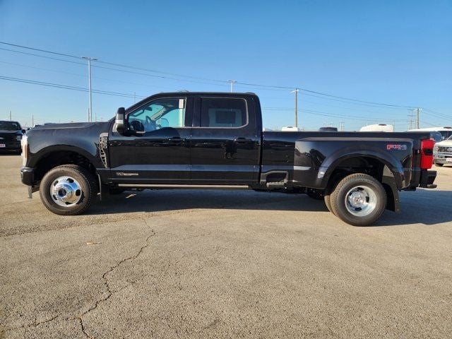 2026 Ford F-350 - Image 2