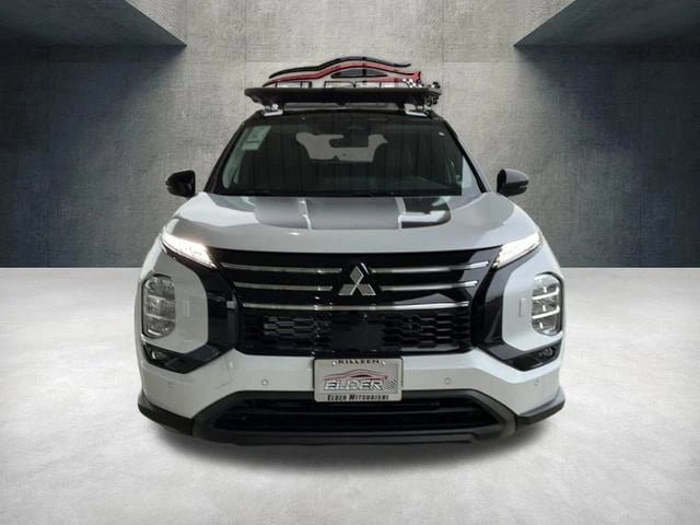 2026 Mitsubishi Outlander - Image 1