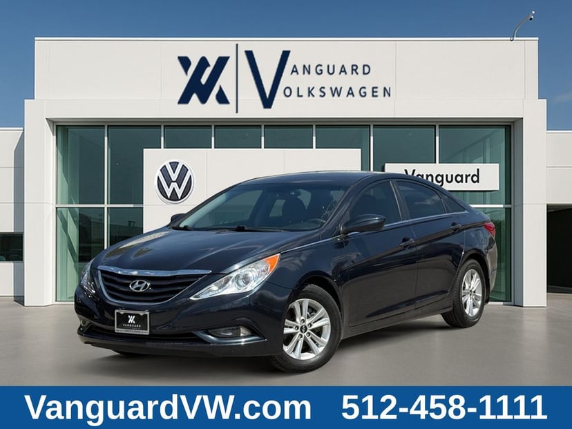2013 Hyundai Sonata - Image 1
