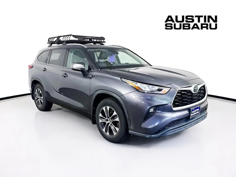 2020 Toyota Highlander - Image 1