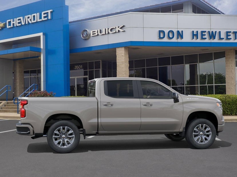 2026 Chevrolet Silverado 1500 - Image 2