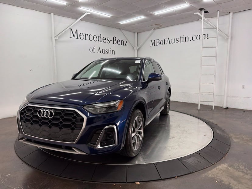 2022 Audi Q5 - Image 1