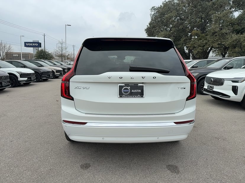 2026 Volvo XC90 - Image 2