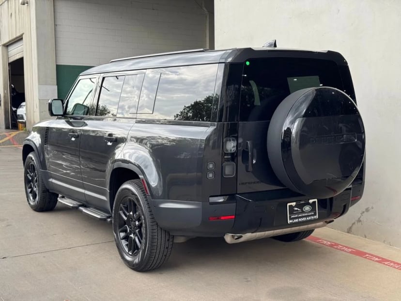 2026 Land Rover Defender 130 S SUV Carpathian Grey - Image 3
