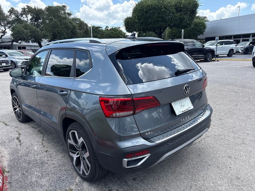 2022 Volkswagen Taos - Image 3