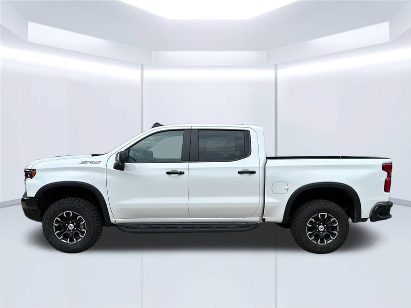 2026 Chevrolet Silverado 1500 - Image 2