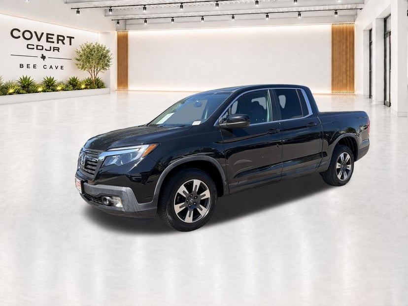 2017 Honda Ridgeline - Image 2