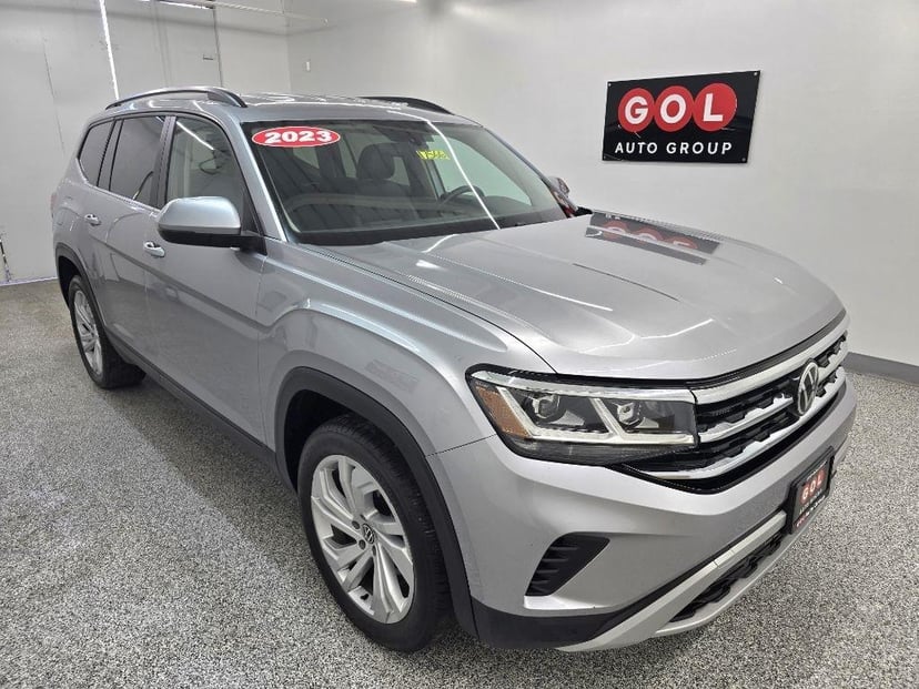 2023 Volkswagen Atlas - Image 1