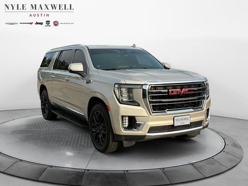2022 GMC Yukon XL - Image 2