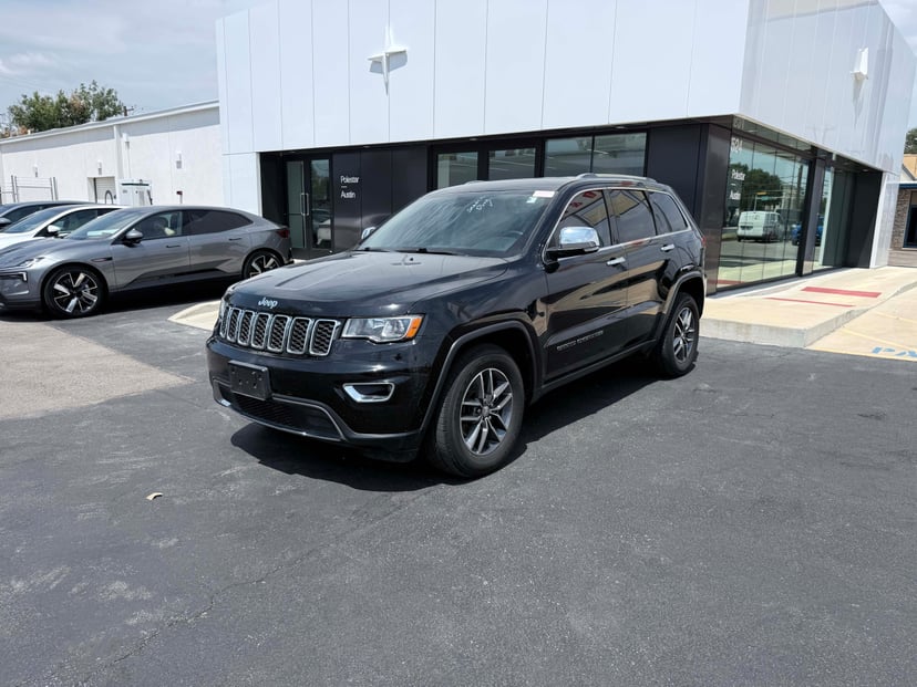 2017 Jeep Grand Cherokee - Image 1