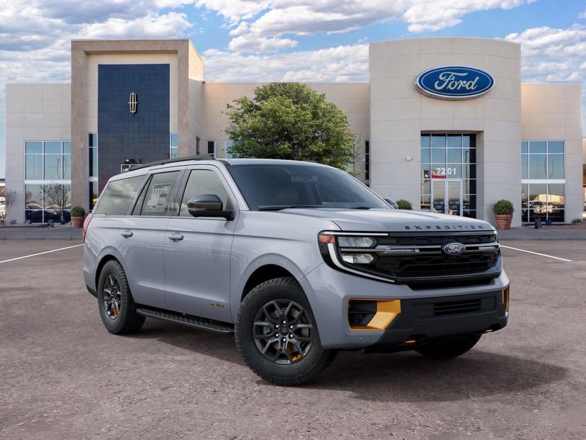 2027 Ford Expedition - Image 1