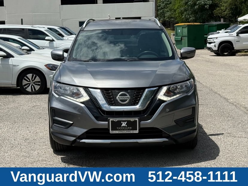 2017 Nissan Rogue - Image 2