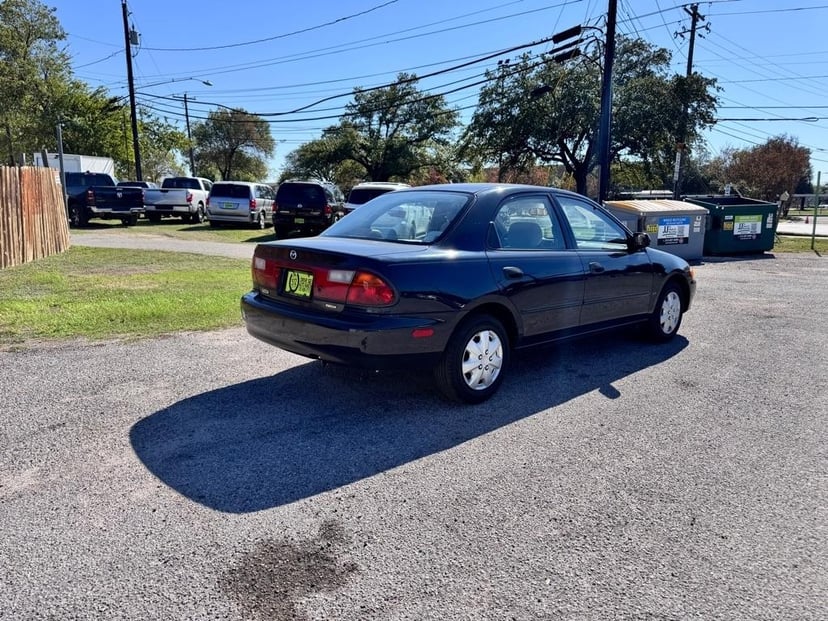 1998 Mazda Protege - Image 3