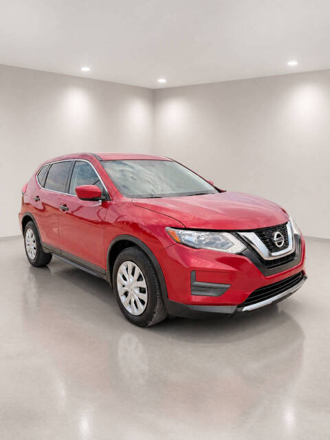 2017 Nissan Rogue - Image 1
