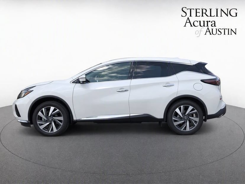 2019 Nissan Murano - Image 2