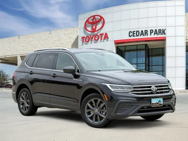 2023 Volkswagen Tiguan - Image 2