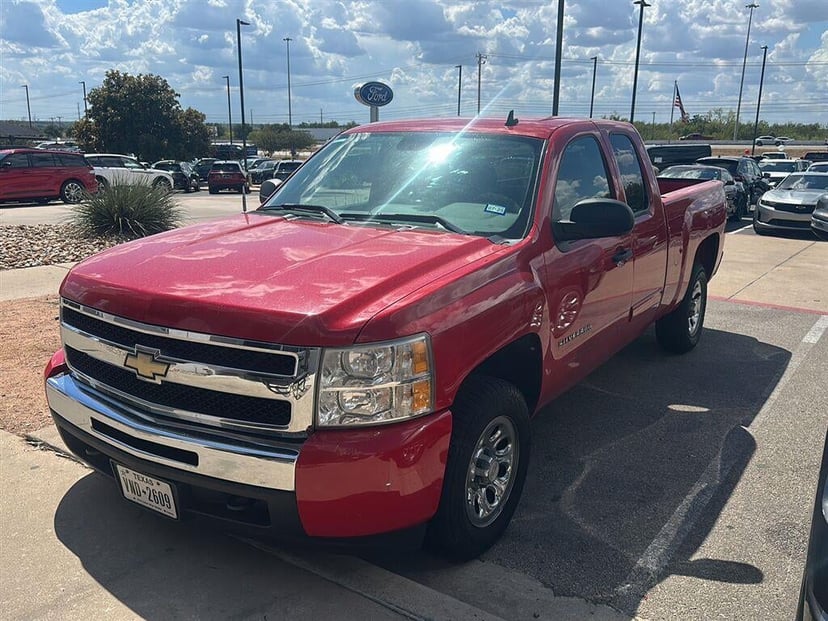 2011 Chevrolet Silverado 1500 - Image 1