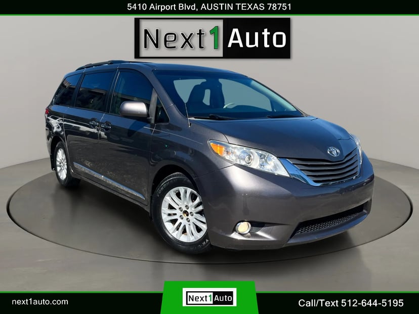 2014 Toyota Sienna - Image 1