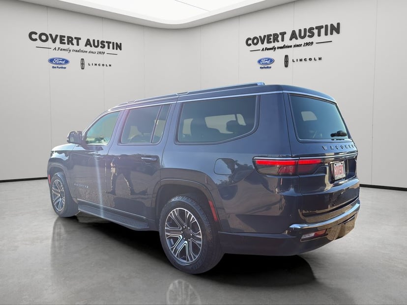 2024 Jeep Wagoneer - Image 2