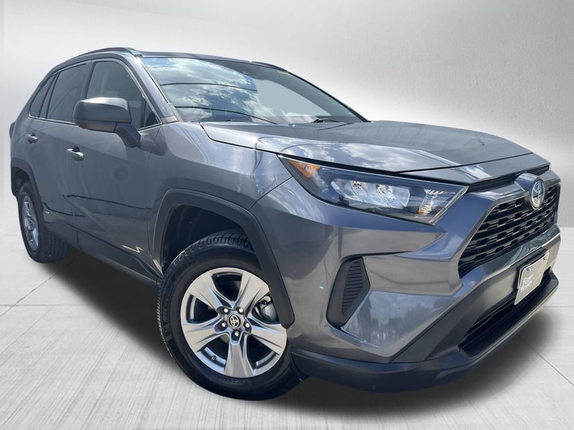 2022 Toyota RAV4 - Image 3