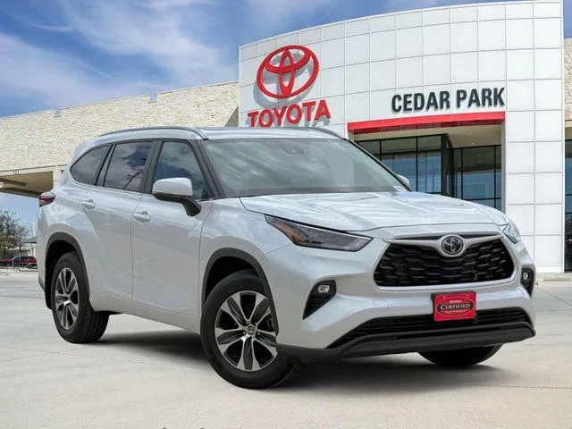 2026 Toyota Highlander - Image 1