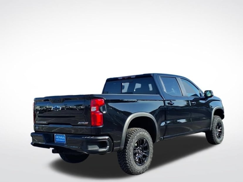 2026 Chevrolet Silverado 1500 - Image 2