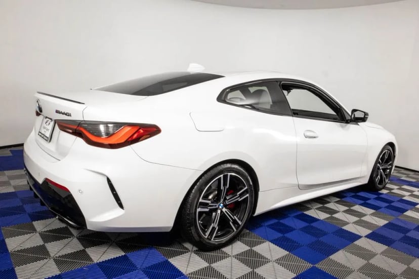 2023 BMW M440i - Image 3