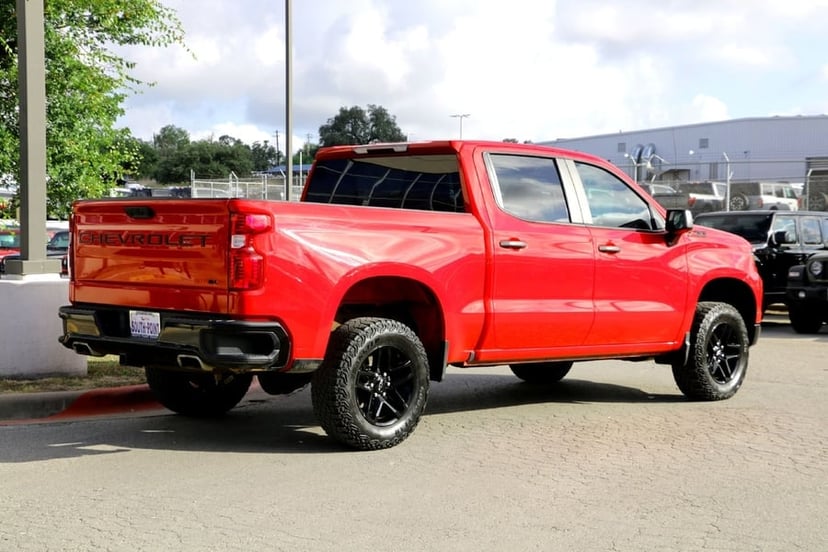 2024 Chevrolet Silverado 1500 - Image 2