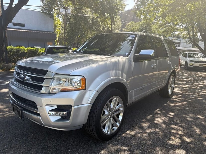 2017 Ford Expedition - Image 1