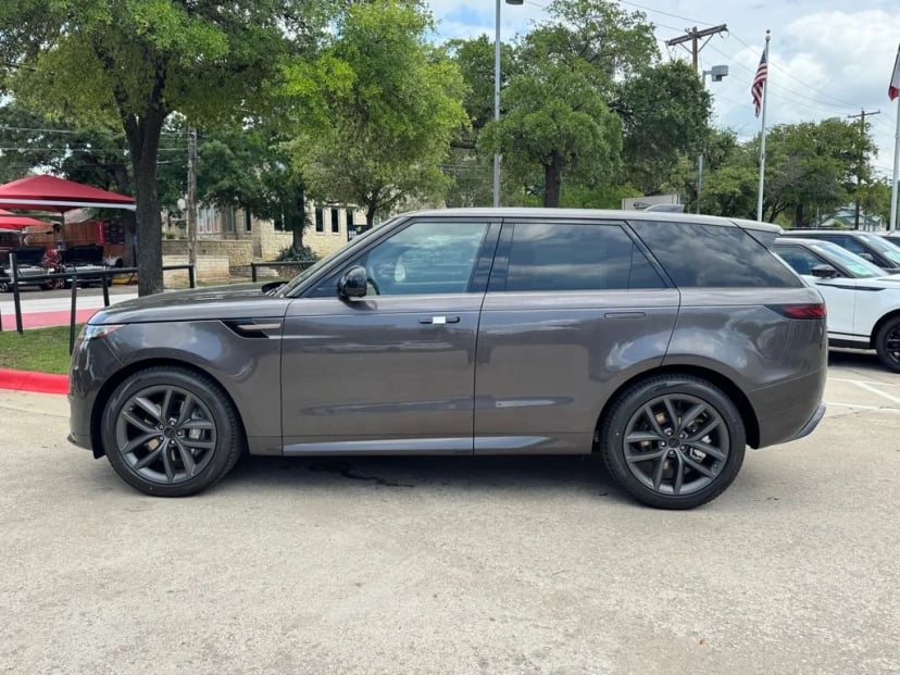 2026 Land Rover Range Rover Sport - Image 2