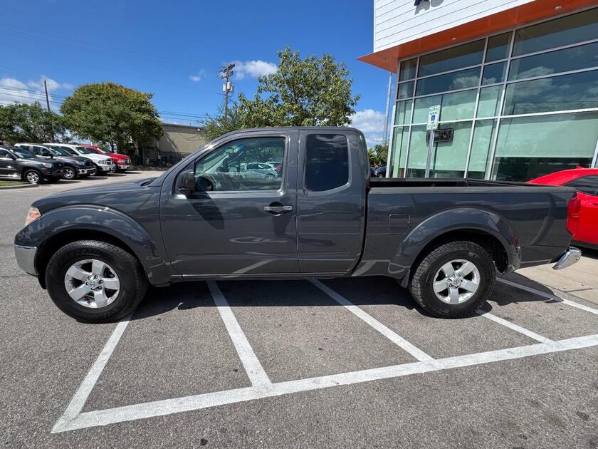 2011 Nissan Frontier - Image 2