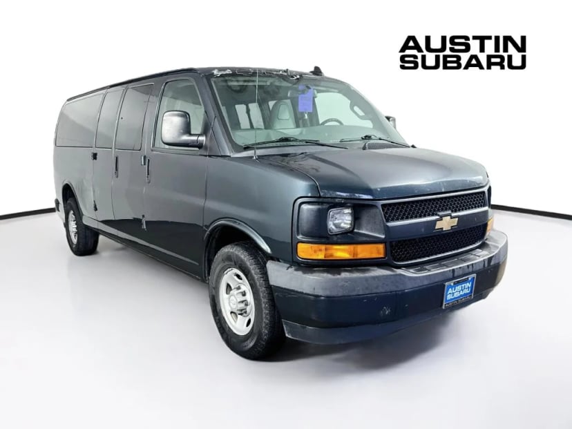 2017 Chevrolet Express - Image 1