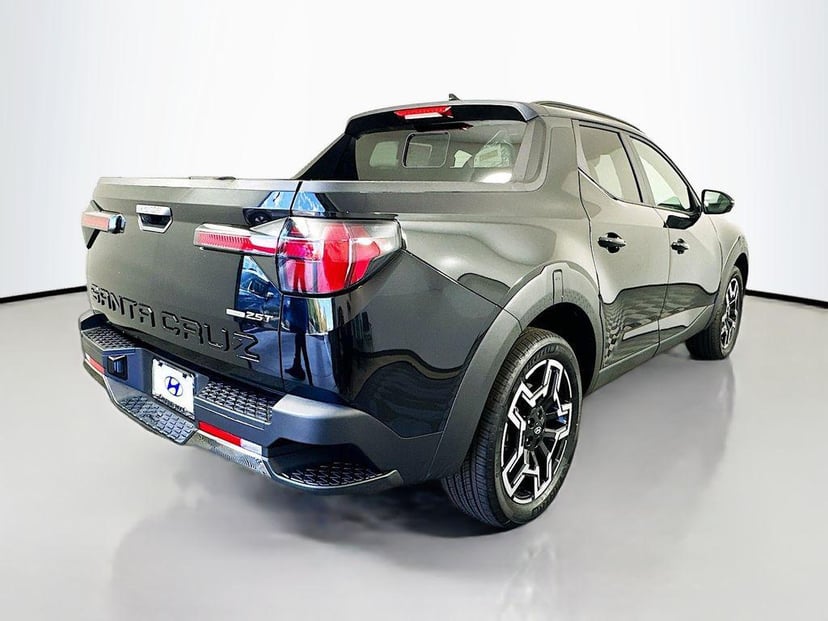 2026 Hyundai Santa Cruz - Image 2
