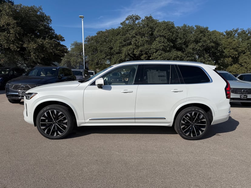 2026 Volvo XC90 - Image 2