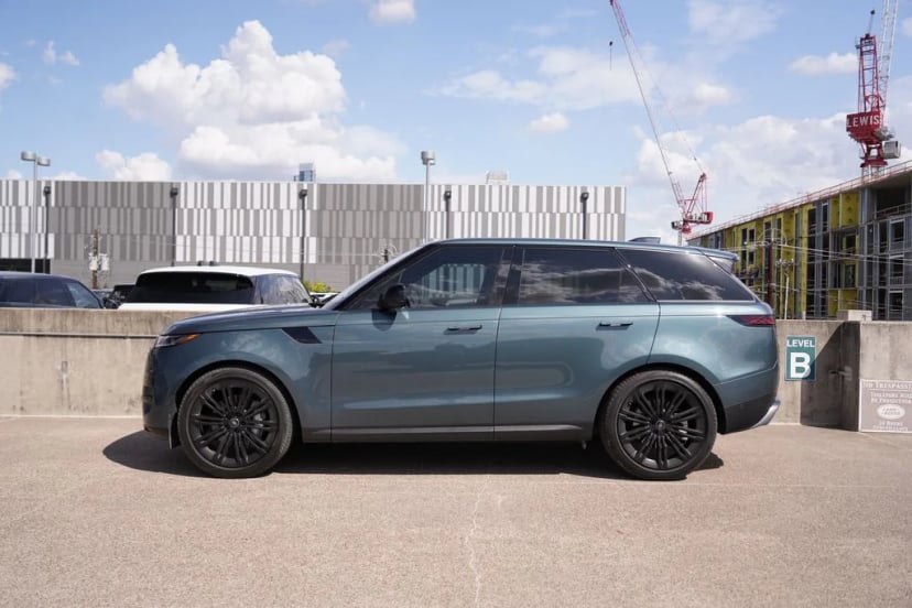2023 Land Rover Range Rover Sport - Image 2